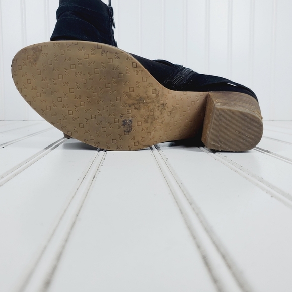 Dolce Vita DV8 Jennie Tasseled Suede Almond Toe Block Heel Bootie B375 - Picture 10 of 12